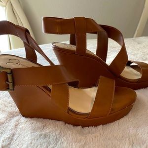 Jessica Simpson Wedges
